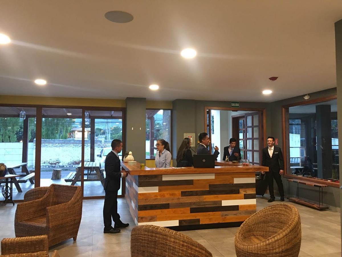 Ilalo Garden Hotel & Restaurant Quito Luaran gambar